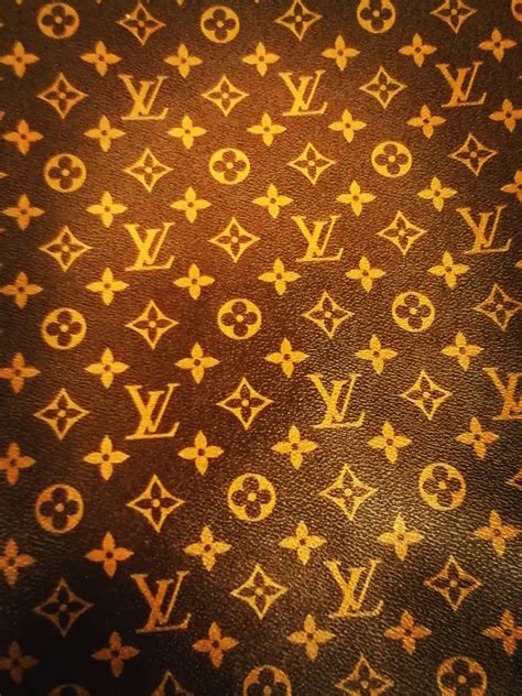 louis vuitton vinyl roll.